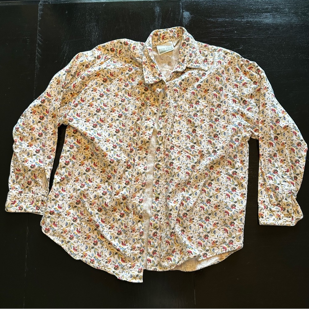 Vintage Van Heusen For Her Floral White and Red Button Down Large L